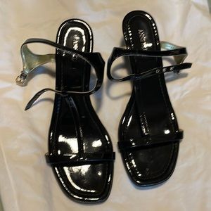Anne Klein Sandles